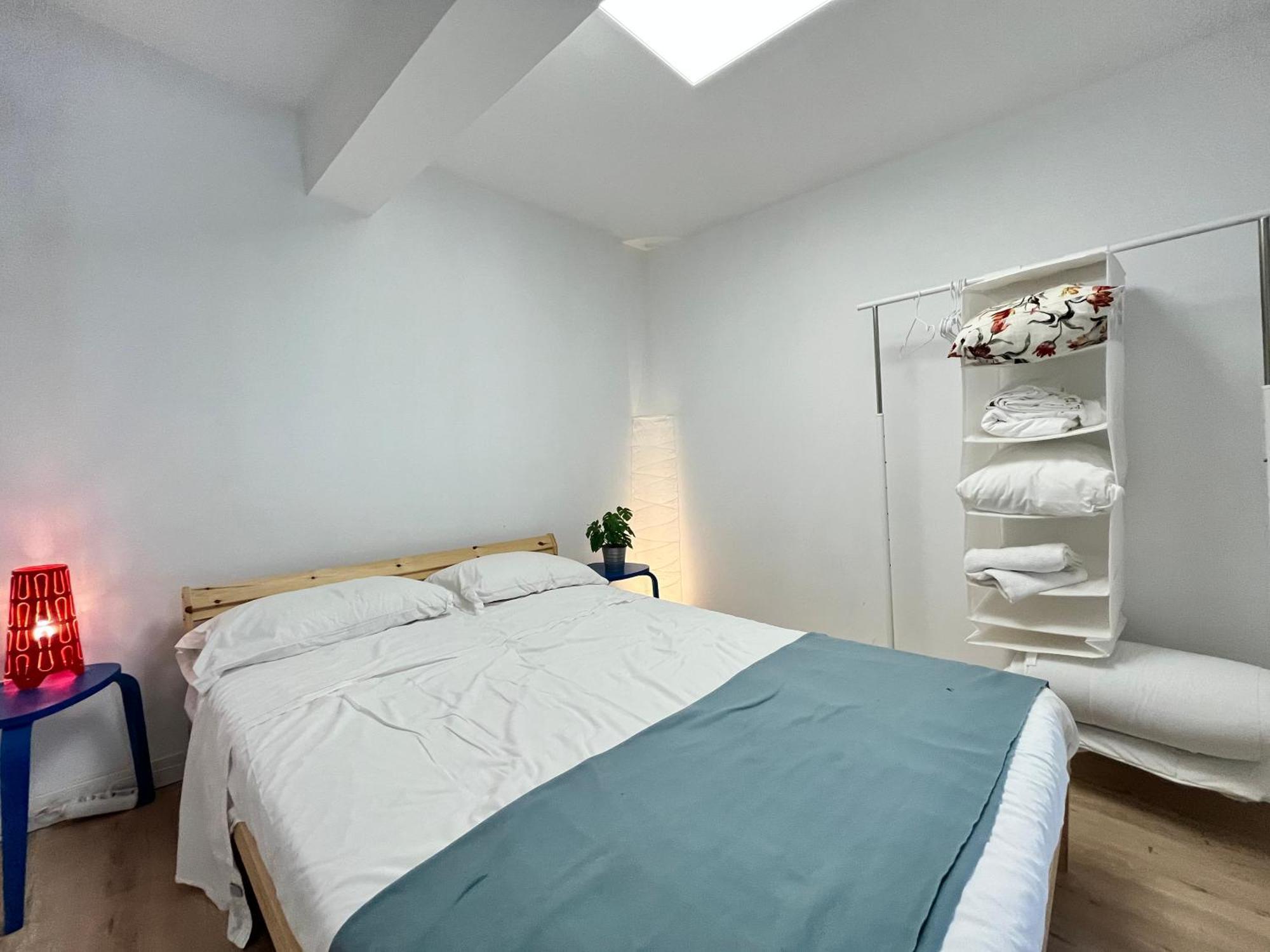 Duplex Manzanares Izq Amarillo Temporal Appartement Madrid Buitenkant foto